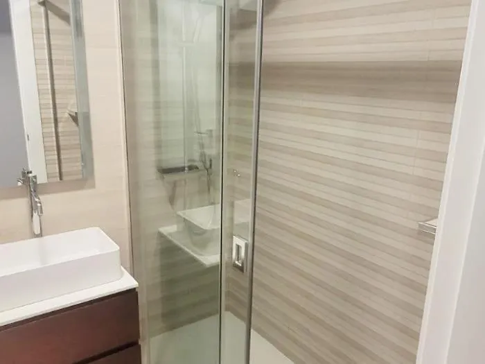 Partial Ocean View 3 Bed - 100 M From The Beach Benalmadena Apartment
